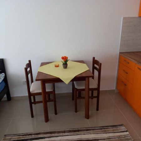 Ferienwohnung Apartman Savic Plus Bar Exterior foto