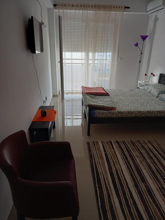 Ferienwohnung Apartman Savic Plus Bar Exterior foto