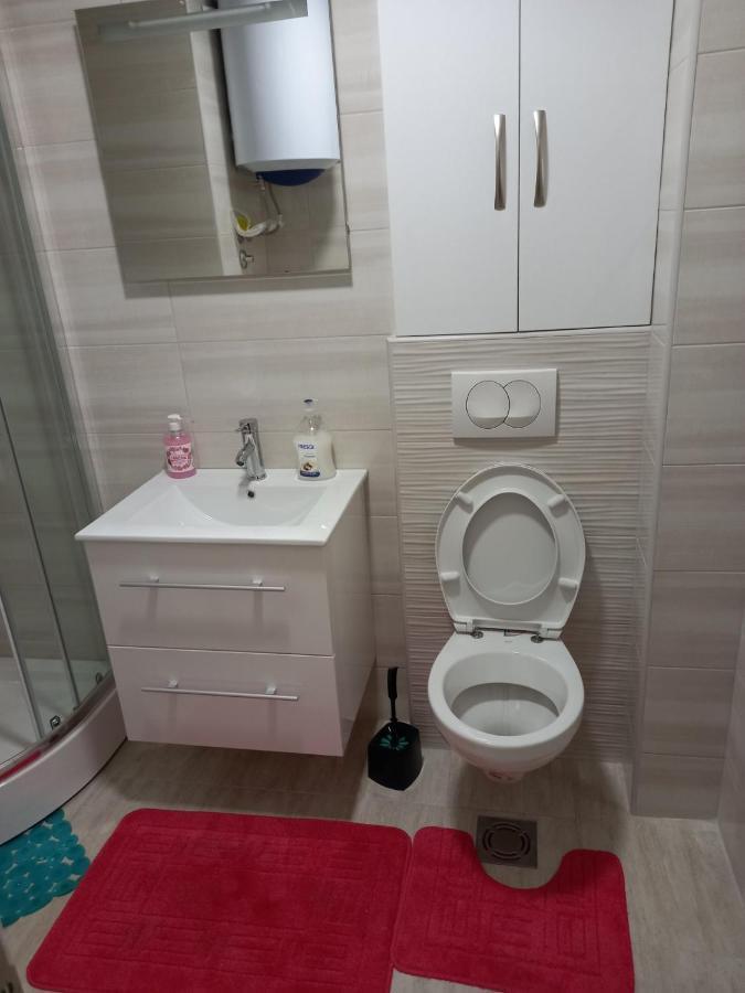 Ferienwohnung Apartman Savic Plus Bar Exterior foto